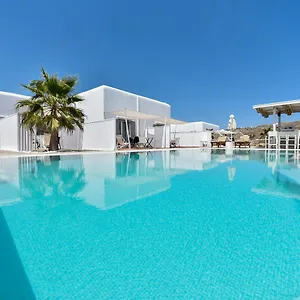 Queen Boutique , Mykonos Town Greece